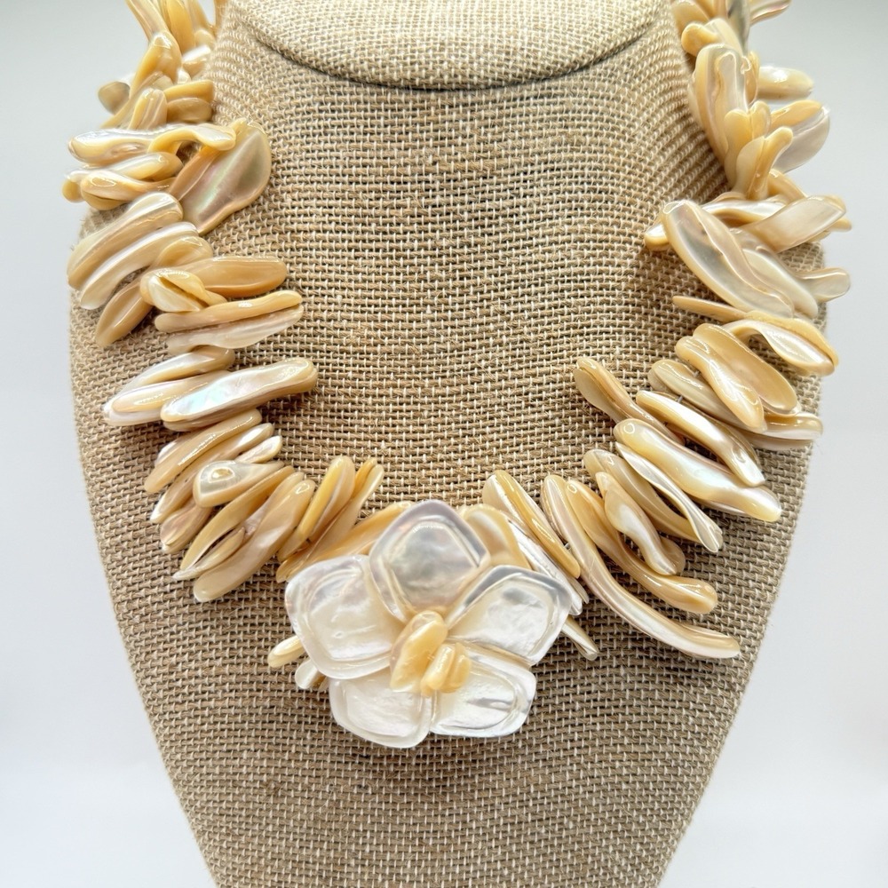 Mother of Pearl Shell Branch Flower Pendant Choker Necklace Boho Vacation 14"